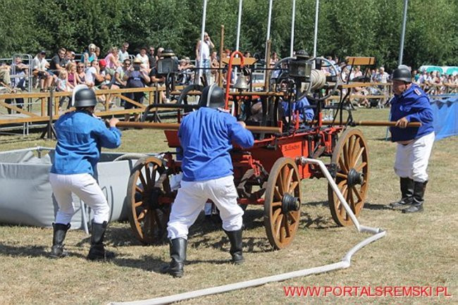Niezwykłe sikawki w Cichowie