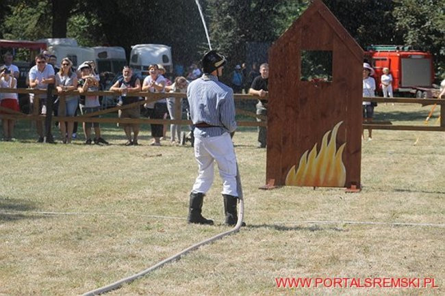 Niezwykłe sikawki w Cichowie