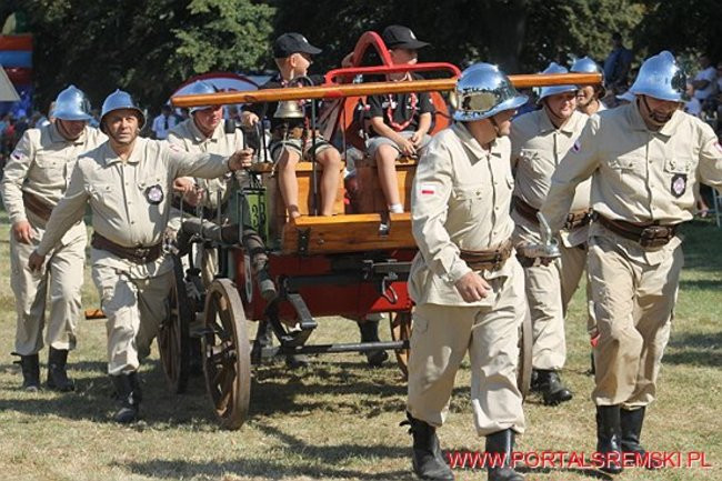Niezwykłe sikawki w Cichowie