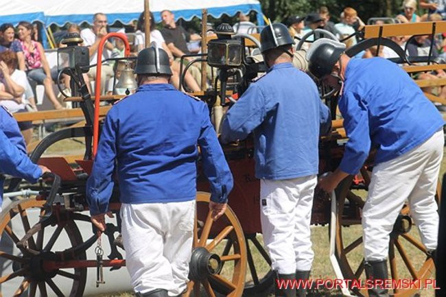Niezwykłe sikawki w Cichowie