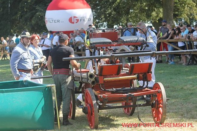 Niezwykłe sikawki w Cichowie
