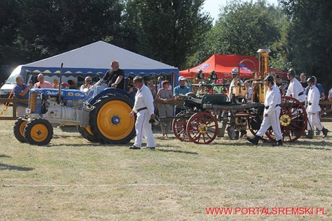 Niezwykłe sikawki w Cichowie