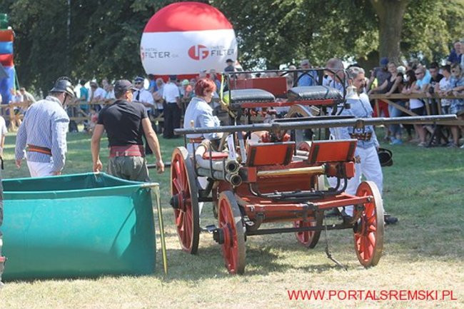 Niezwykłe sikawki w Cichowie