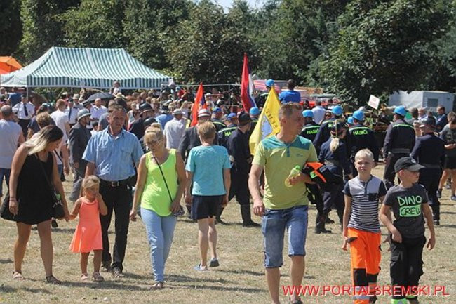 Niezwykłe sikawki w Cichowie