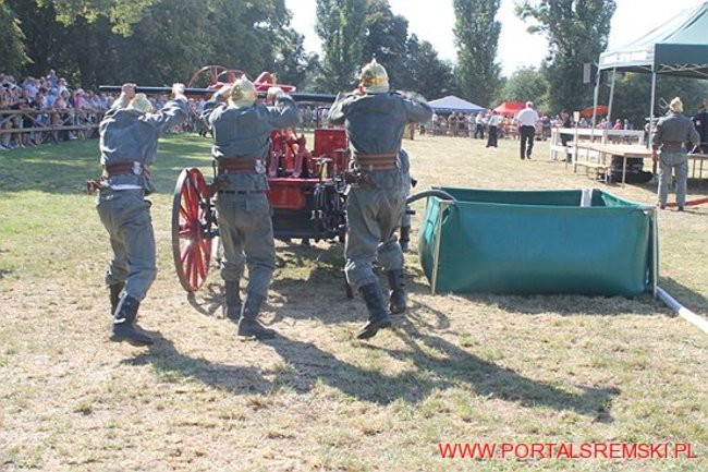 Niezwykłe sikawki w Cichowie