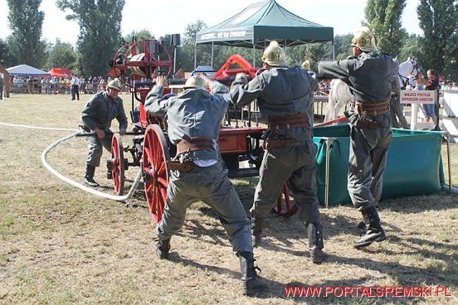 Niezwykłe sikawki w Cichowie