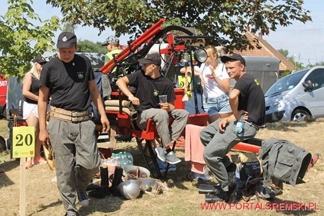 Niezwykłe sikawki w Cichowie