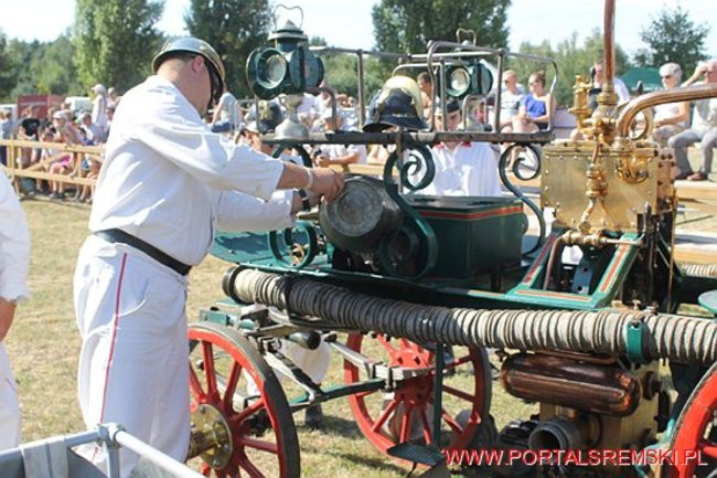 Niezwykłe sikawki w Cichowie