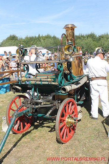 Niezwykłe sikawki w Cichowie