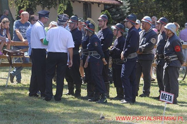 Niezwykłe sikawki w Cichowie