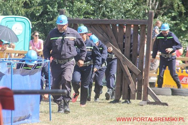 Niezwykłe sikawki w Cichowie