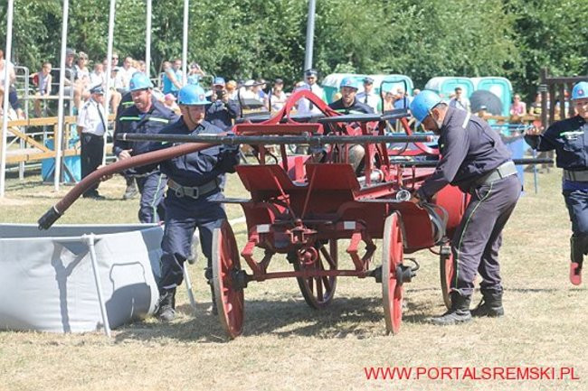 Niezwykłe sikawki w Cichowie