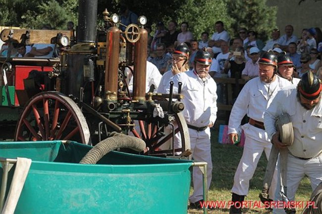 Niezwykłe sikawki w Cichowie