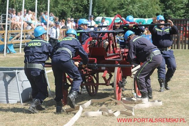 Niezwykłe sikawki w Cichowie