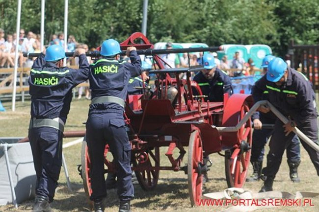Niezwykłe sikawki w Cichowie