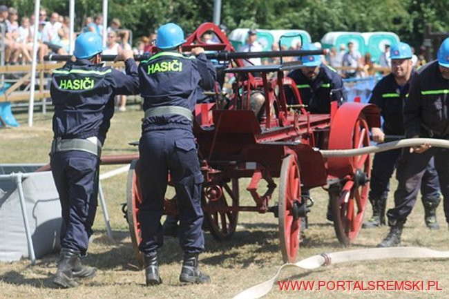 Niezwykłe sikawki w Cichowie