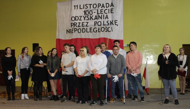 Uroczystość 100 lecia odzyskania Niepodległości w ZSR w Grzybnie