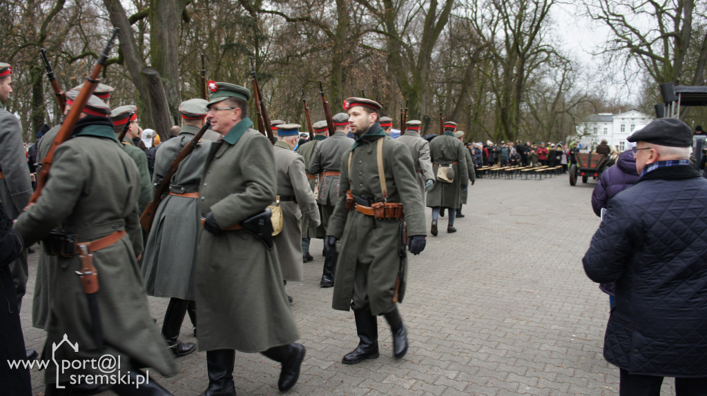 Odsłonięcie pomnika powstańców w Brodnicy