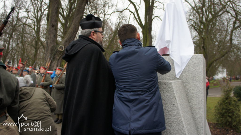 Odsłonięcie pomnika powstańców w Brodnicy