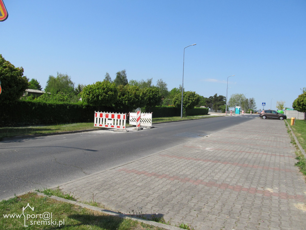 Nowy parking i remont Nowowiejskiego
