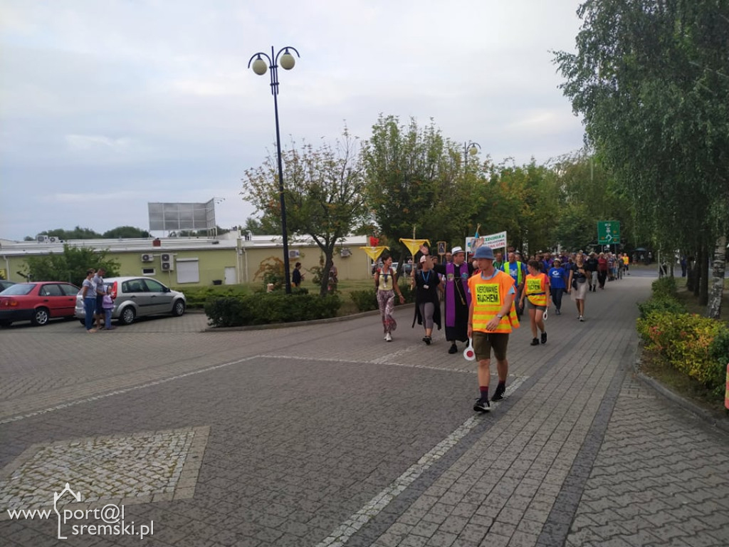 Pielgrzymi ze Szczecina w Śremie