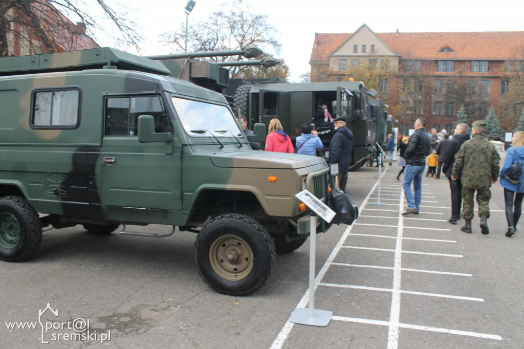 Służymy Niepodległej