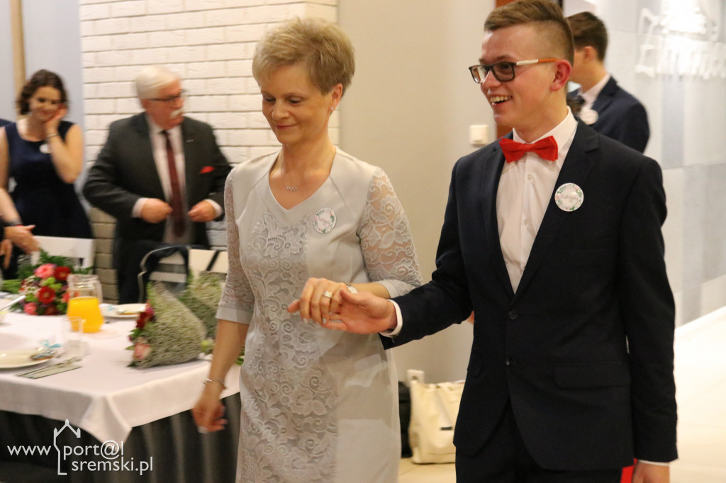 Studniówka ZSR Grzybno 2020