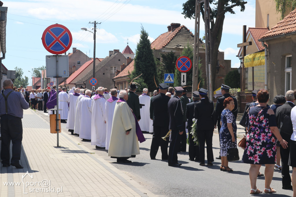Mieszkańcy Książa pożegnali  kapłana