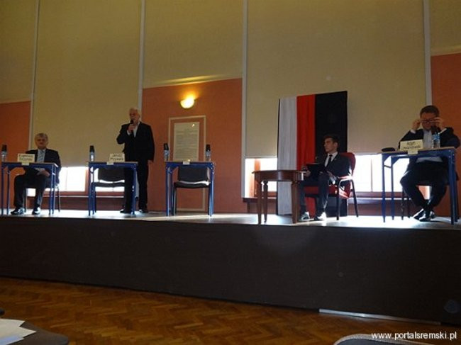 Debata z kandydatami na burmistrza