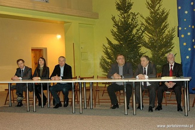 Rodzice walczą o szkołę