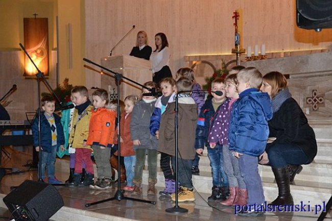 Kolędowali w kościele
