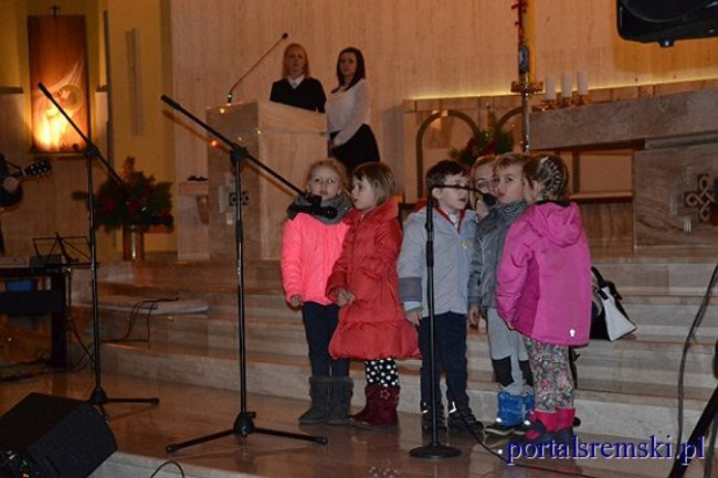 Kolędowali w kościele