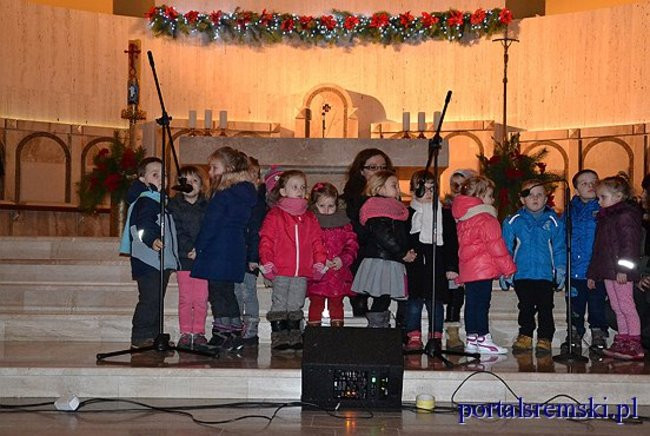 Kolędowali w kościele