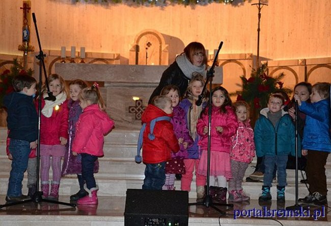 Kolędowali w kościele