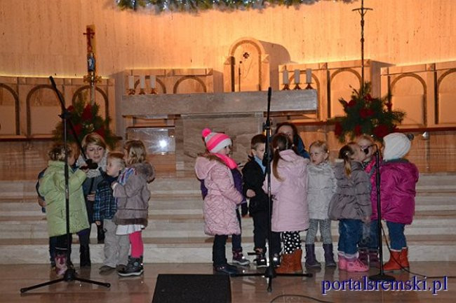 Kolędowali w kościele