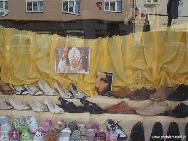 Wspominamy Jana Pawła II