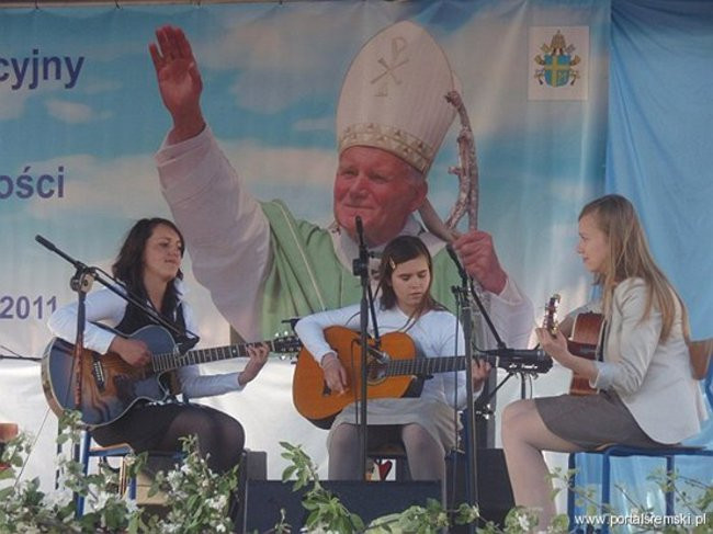 Wspominamy Jana Pawła II