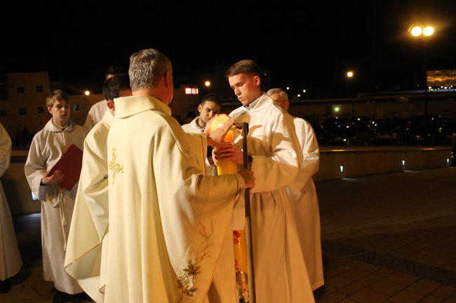 Jezus Zmartwychwstał