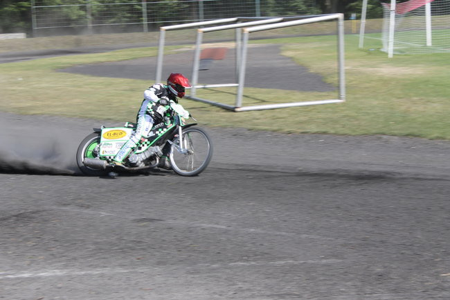 Amatorzy błyszczeli