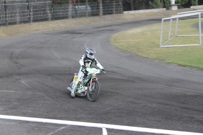 Amatorzy błyszczeli