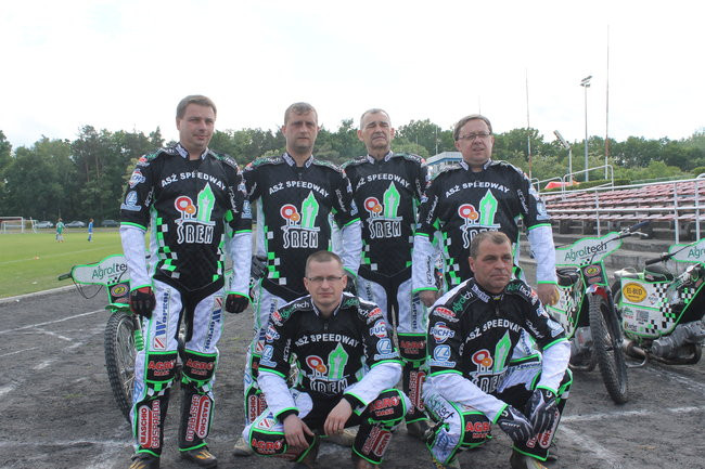 Amatorzy błyszczeli