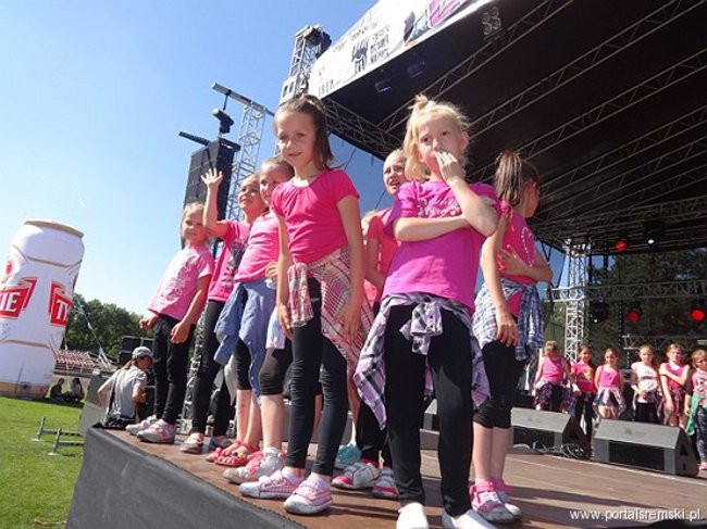 Radość śpiewu i tańca