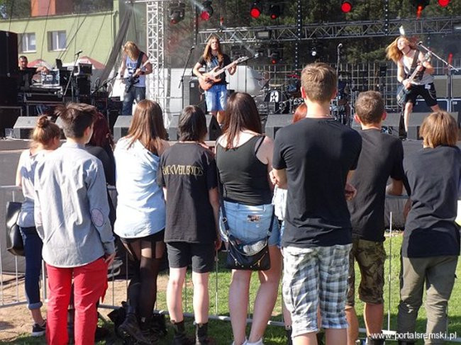 Radość śpiewu i tańca