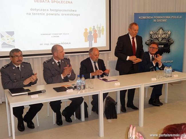 Debatowali o bezpieczeństwie