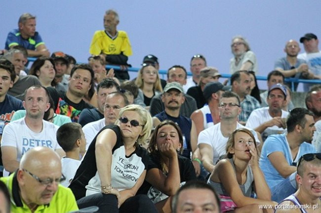 Zacięty mecz z Falubazem