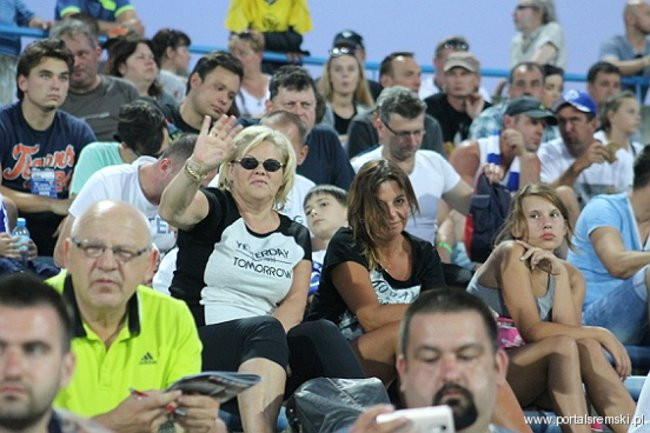 Zacięty mecz z Falubazem