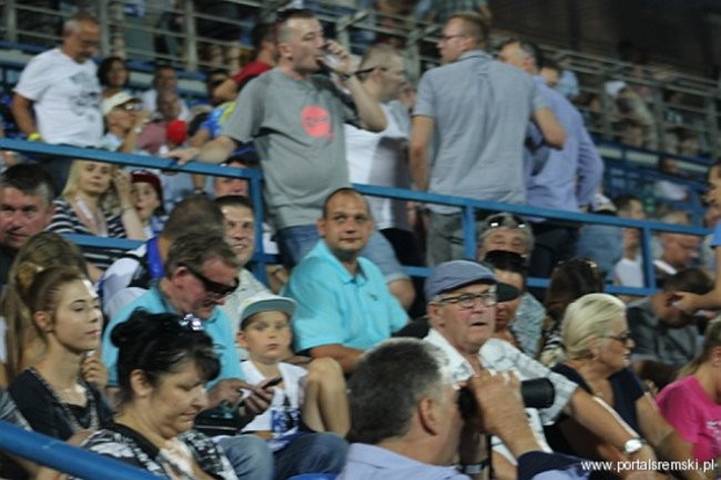 Zacięty mecz z Falubazem