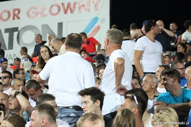 Zacięty mecz z Falubazem