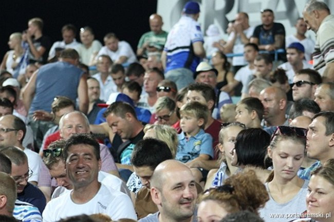 Zacięty mecz z Falubazem