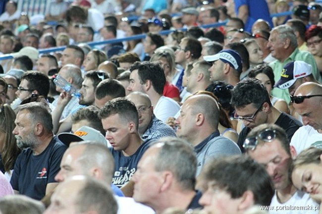 Zacięty mecz z Falubazem